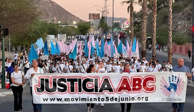 Padres de ABC admiten como logro decreto emitido por AMLO