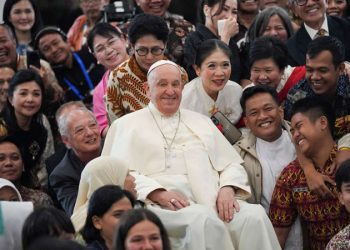 Papa Francisco: Tener hijos ‘es un ejemplo’, pero otros prefieren tener mascotas