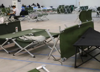 Arizona recibe $47 millones para garantizar ayuda humanitaria a migrantes