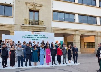 Ratificaciones y nuevos funcionarios; Antonio Astiazarán toma protesta a funcionarios para el segundo periodo