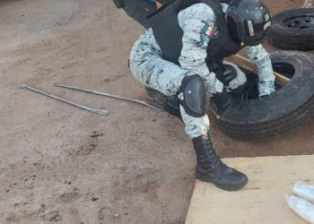 En Sonora, Guardia Nacional asegura posible metanfetamina, oculta en llantas de refacción y en hielera