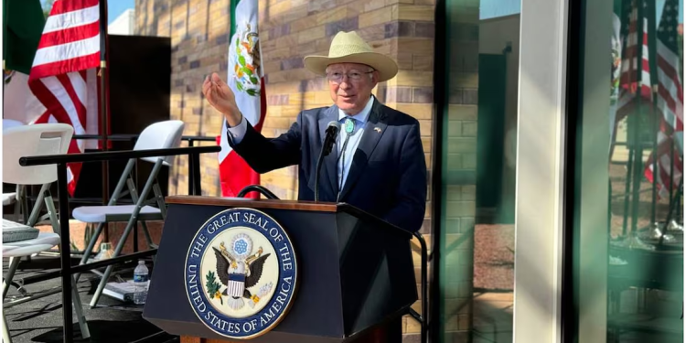 Ken Salazar: Delegación de EU en toma de protesta de Sheinbaum reafirma colaboración con México