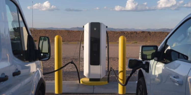 México tendrá su propio auto 100% electrico, con bateria de litio nacional: Sheinbaum