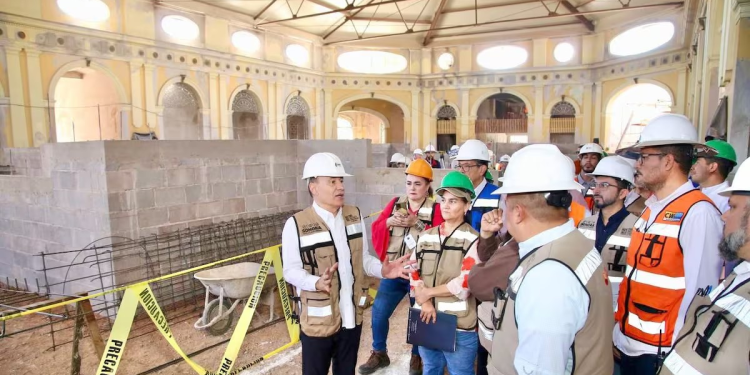 Alfonso Durazo supervisó rehabilitación del Mercado Municipal de Hermosillo
