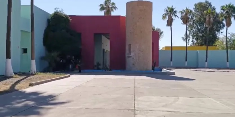 Conato de Incendio Provoca Evacuación de Procuraduría del Menor en Hermosillo 