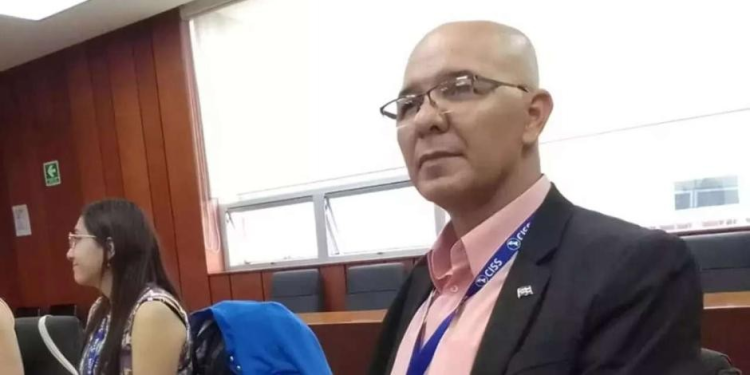 Viceministro del Trabajo de Cuba, tras asistir a evento en CDMX, escapa a EU por Nogales