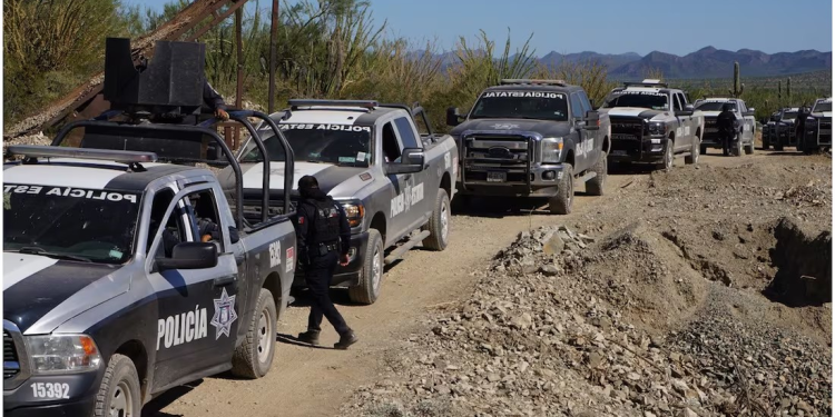 Detienen a 8 personas en mina clandestina en Pitiquito, decomisan equipo para extracción ilegal de oro