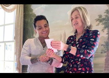 Christian Nodal es reconocido por la Universidad Harvard