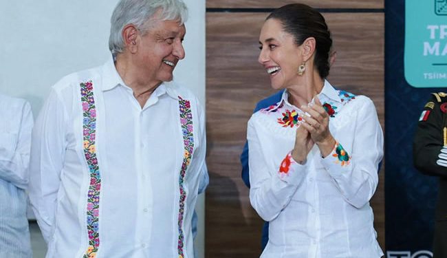 Sheinbaum critica a quienes le piden ‘pintar su raya’ con AMLO