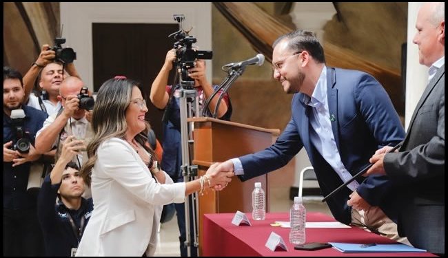 Congreso de Sonora recibe reconocimiento al mérito archivístico