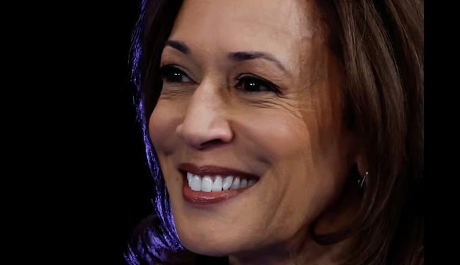 Una encuesta muestra que Harris pierde apoyo entre los latinos en California