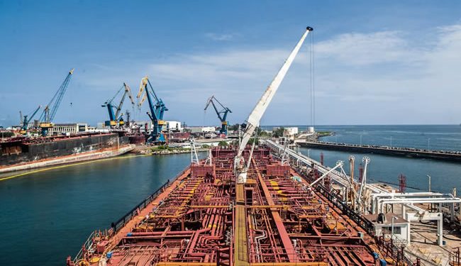 México envía cargamento de 400 mil barriles de petróleo a Cuba; isla sufre su peor crisis energética en la historia