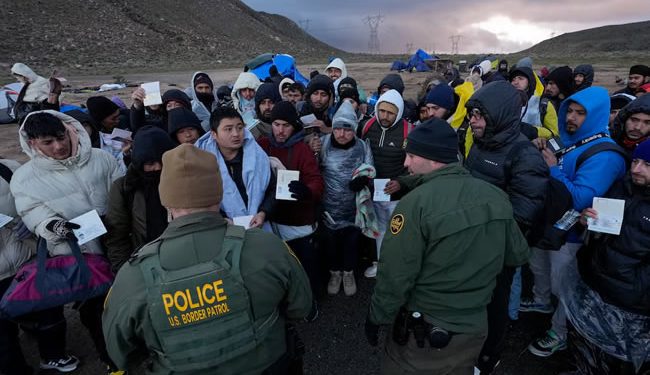 La deportación masiva de Trump costaría lo mismo que 40.500 nuevas escuelas, tres millones de viviendas o cuatro veces el presupuesto de la NASA