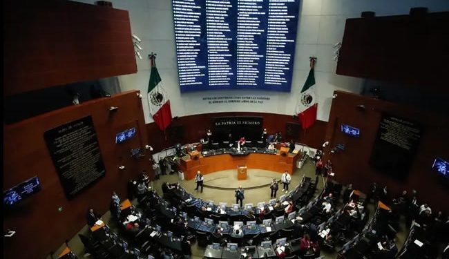 Senado recibe renuncias de 8 de los 11 ministros de la SCJN