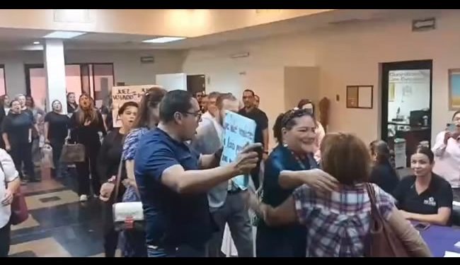 Trabajadores reclaman a Taddei no haber acatado suspensión a reforma del Poder Judicial