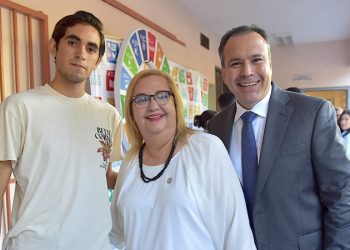 Confirma Toño Astiazarán el transporte eléctrico gratuito a estudiantes universitarios a partir de enero