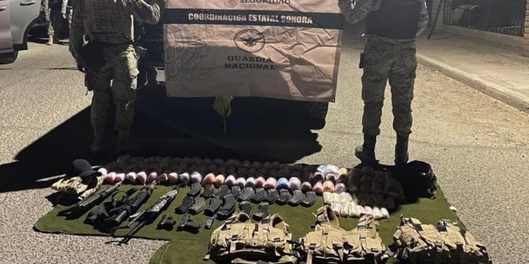 Caen cinco sujetos en Sonora junto con vehículos, arsenal y miles de dosis de cocaína y cristal