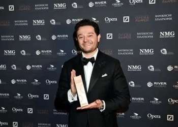 Premian al tenor mexicano Arturo Chacón en los International Opera Awards