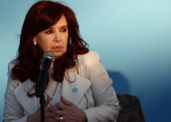 Tribunal argentino confirma condena por corrupción a expresidenta Cristina Kirchner