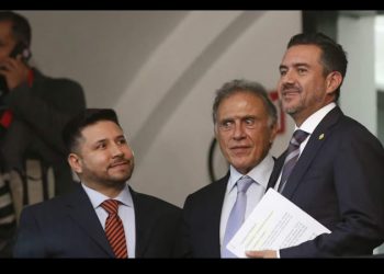 Consuma PAN expulsión de los Yunes del blanquiazul tras votar a favor de reforma judicial