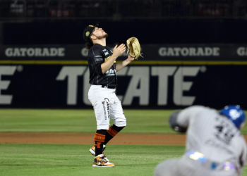 En extrainnings Naranjeros se lleva el Clásico de Sonora