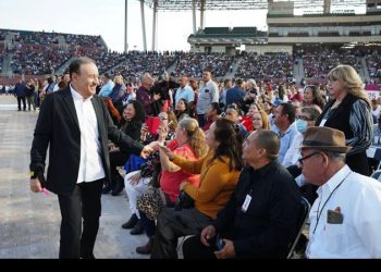 Impulsa Durazo el servicio profesional de carrera