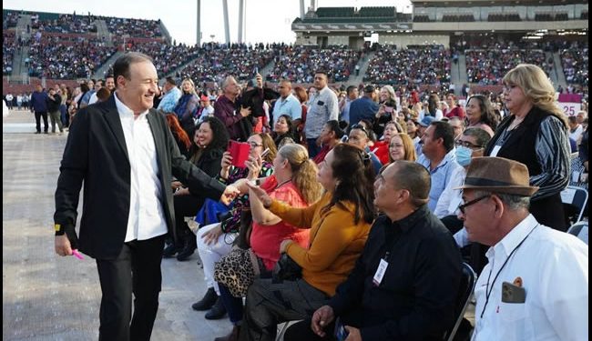 Impulsa Durazo el servicio profesional de carrera