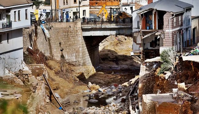 Aumentan a 205 los muertos por las inundaciones en España; sigue la identificación de víctimas