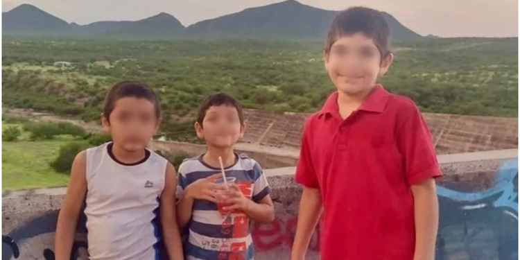 Trasladan a hospital de EU a uno de 3 hermanos quemados tras explosión de garrafón de gasolina en Sonora; mamá pide apoyo