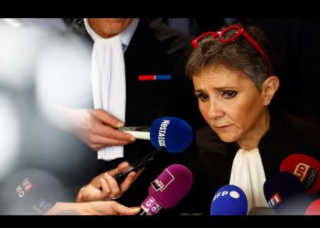 La ‘abogada del diablo’ que defendió a Dominique Pelicot: “Seremos usted y yo contra el mundo entero”