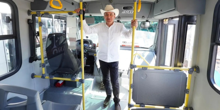 Durazo beneficia a Cajeme con nuevo transporte, modernización de calles e internet