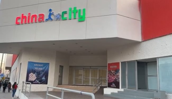 Cierran comercios chinos establecidos en Sonora ante operativo federal de la SE contra mercancía ilegal
