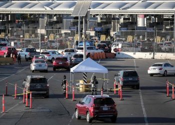 Consulados y gobernadores fronterizos, preparados ante eventual deportación masiva, ratifica Sheinbaum