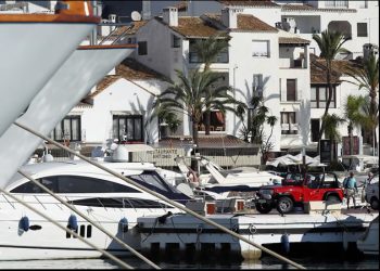 Viajes a Disneyland, relojes de lujo y yates a nombre de la empresa: cómo se destapa el fraude de las grandes fortunas