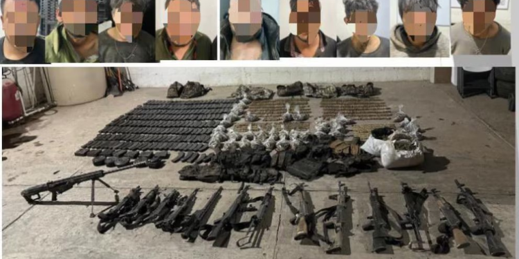 Caen nueve sujetos con armas, equipo táctico y drogas tras operativo en Sásabe