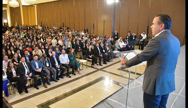 Anuncia Antonio Astiazarán nuevos programas sustentables al inaugurar Tercer Foro Mundial de Energía Solar