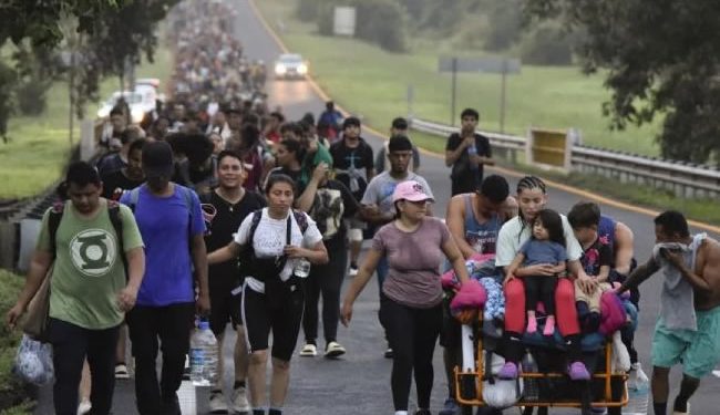 Trump promete eliminar la ciudadanía por derecho de nacimiento.