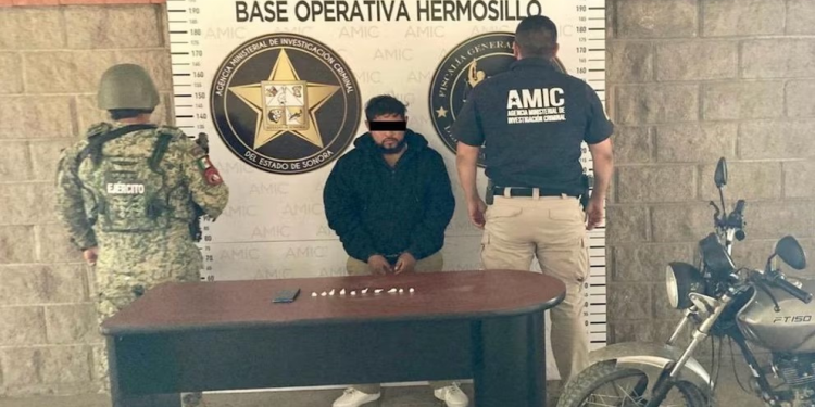 Cae hombre en Sonora con metanfetamina; usaba su celular para vigilar operativos de las autoridades