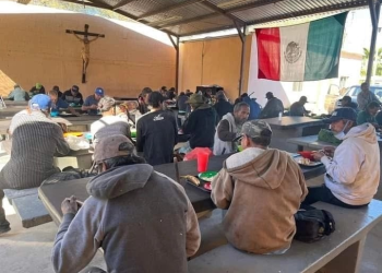 Coahuila y Sonora establecen protocolos para atender migrantes deportados