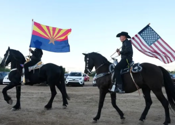 Trump, tamales e incertidumbre: Cambios que impactarían a latinos de Arizona en 2025