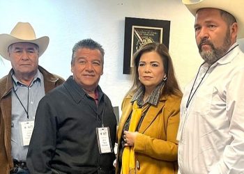 Diputada Gabriela Tapia Fonllem atiende demandas de la Sociedad de Transportistas de Bácum