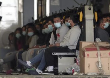 Vuelo de la Fuerza Aérea de EEUU con deportados hacia Guatemala evita el espacio aéreo de México