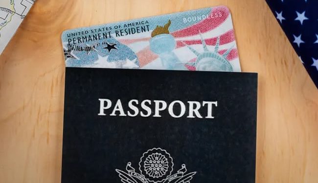 EU dejará de tramitar pasaportes con género ‘X’ por decreto de Donald Trump