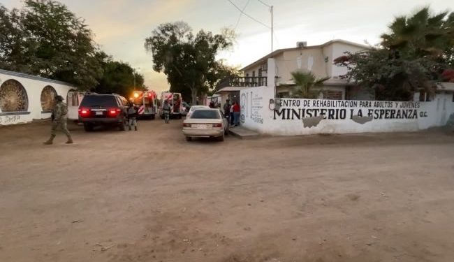Internos de un Centro de Rehabilitación de Empalme agarran a golpes al personal en un intento por fugarse