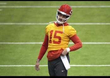 Chiefs regresan a final de la AFC por 7ma temporada consecutiva. Bills buscan destronarlos