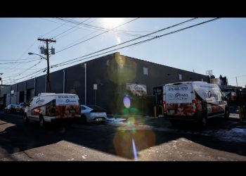 La Casa Blanca prevé deportar también a los extranjeros a los que Biden concedió residencia temporal