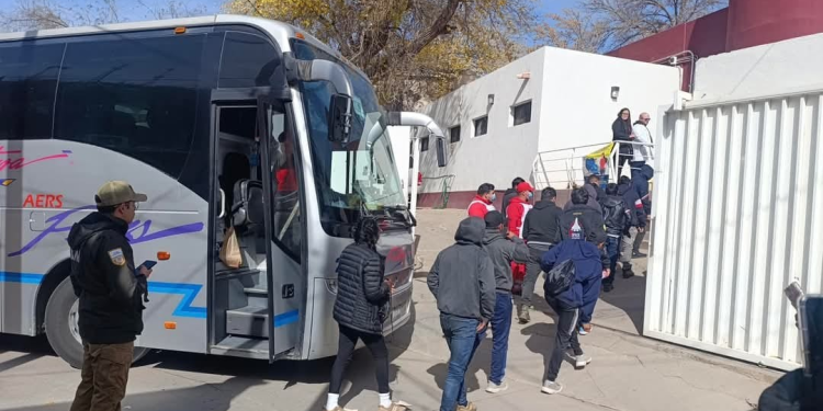 Aumentan deportaciones de Estados Unidos por fronteras de Sonora