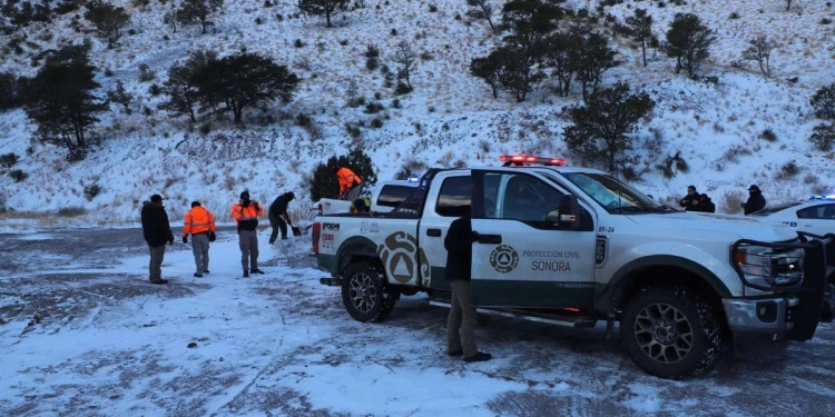 Activan 144 refugios temporales en Sonora por llegada del Frente Frío 25
