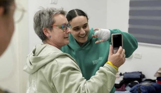 Israel libera a 90 prisioneros palestinos en acuerdo de alto el fuego con Hamás