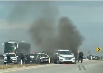 Policía de Sonora abate a dos agresores en Carretera Federal México 15; hay tres detenidos